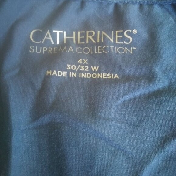 Catherines Royal Blue Suprema Capris- 4X-NWT - Picture 3 of 4